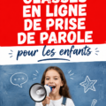 Un enfant souriant participe à un cours de prise de parole en ligne