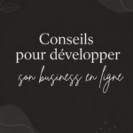 Femme souriante utilisant un ordinateur pour développer son business en ligne