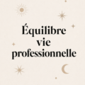 Une femme souriante travaillant chez elle tout en prenant du temps pour elle, illustrant l'équilibre travail-vie personnelle.